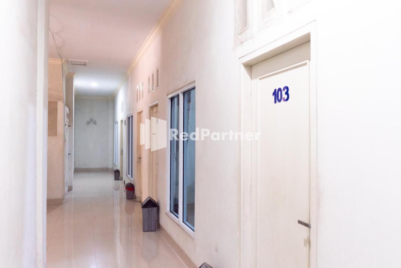 Wisma Aini Syariah Mitra Reddoorz باندار لامبونغ المظهر الخارجي الصورة